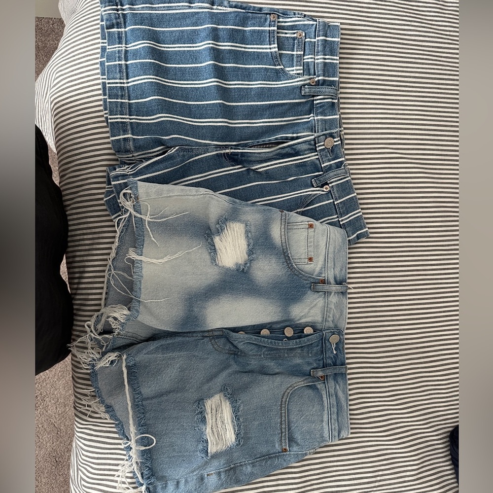 Striped and Distressed Denim Shorts Set